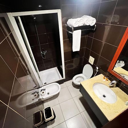Caesar'S Park Hotel Бейрут Екстериор снимка