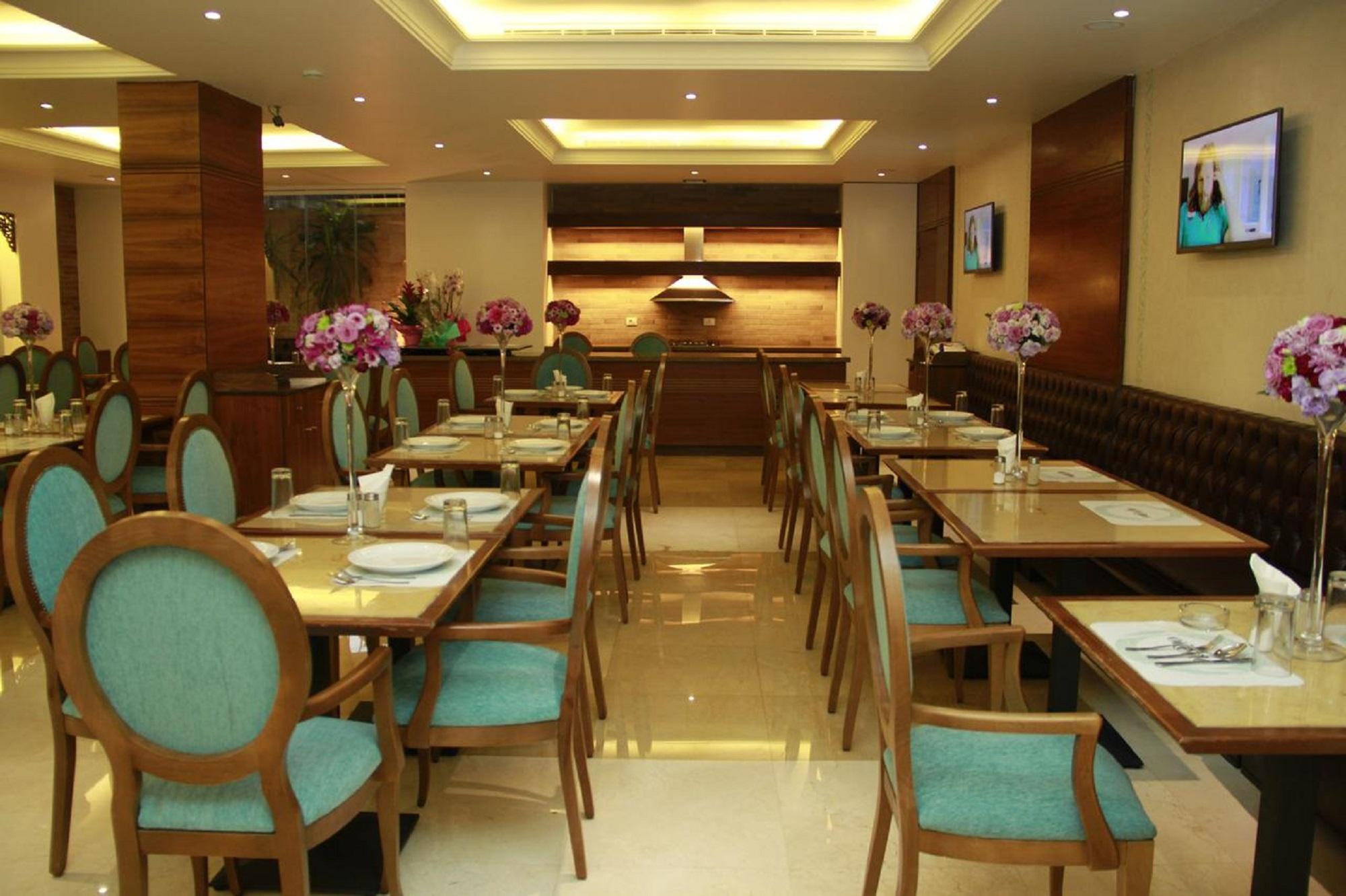 Caesar'S Park Hotel Бейрут Екстериор снимка