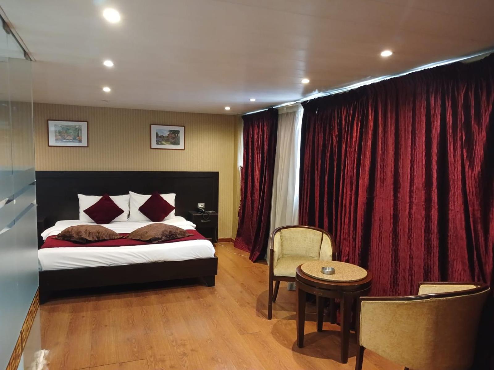 Caesar'S Park Hotel Бейрут Екстериор снимка
