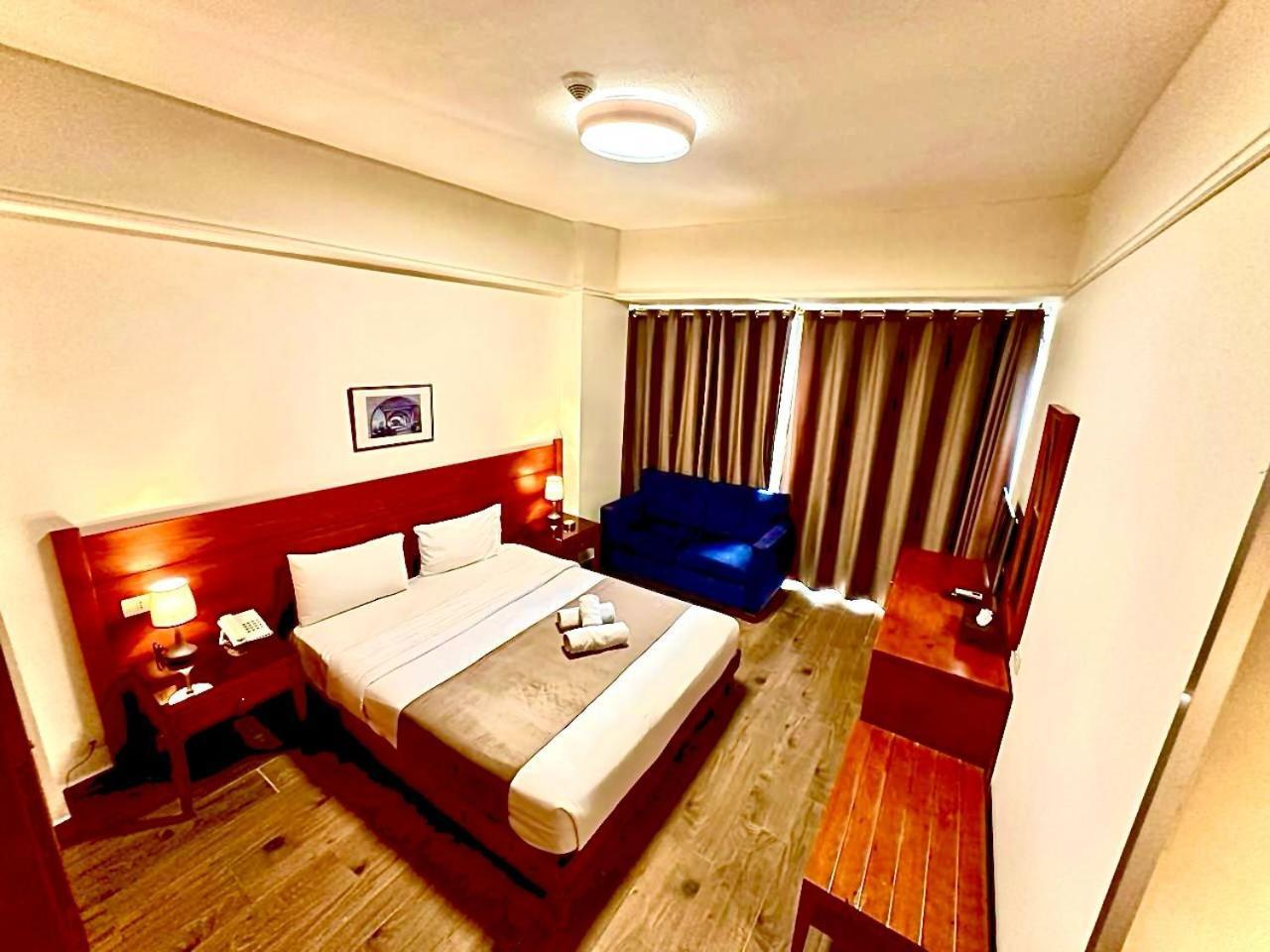 Caesar'S Park Hotel Бейрут Екстериор снимка