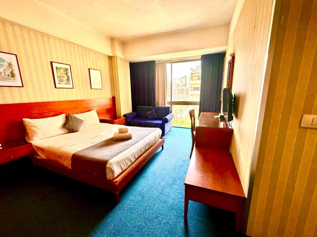 Caesar'S Park Hotel Бейрут Екстериор снимка