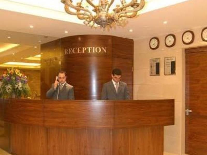 Caesar'S Park Hotel Бейрут Екстериор снимка